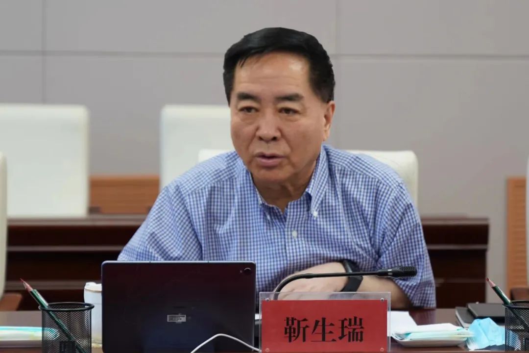 高新区动态自治区贸促会会长靳生瑞一行到阿拉善高新区调研